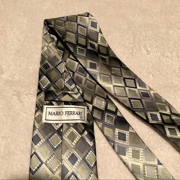 Men's Designer Mario Ferrari Neck Tie - Picture 5 of 6